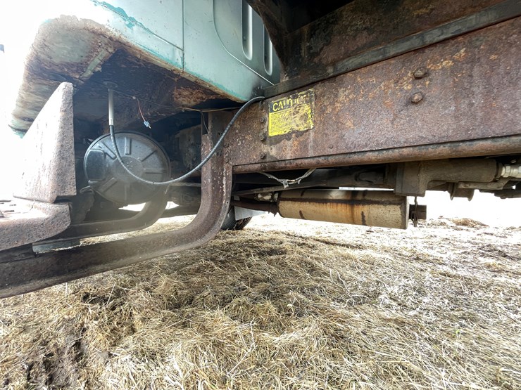 #113-•-1982-international-1754-single-axle-grain-truck-(has-wi-title)-image-28