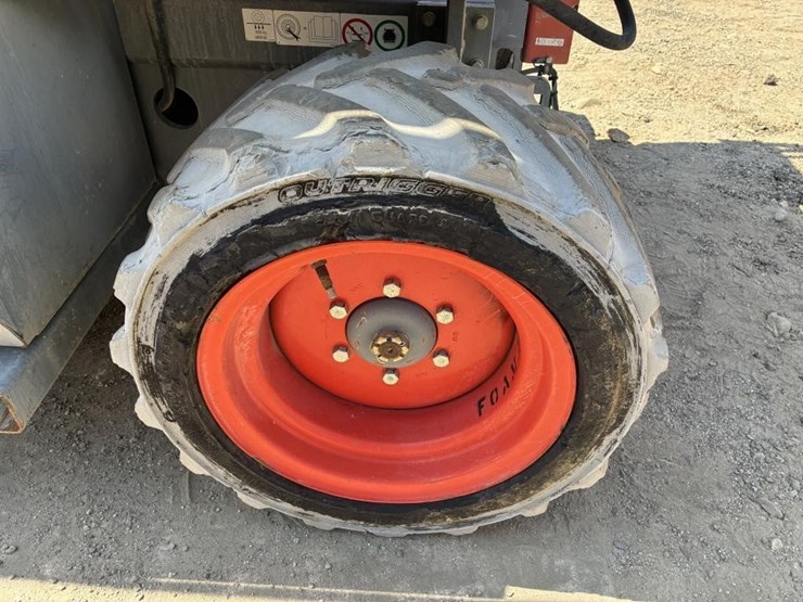 2014-skyjack-sj6832rt-image-5