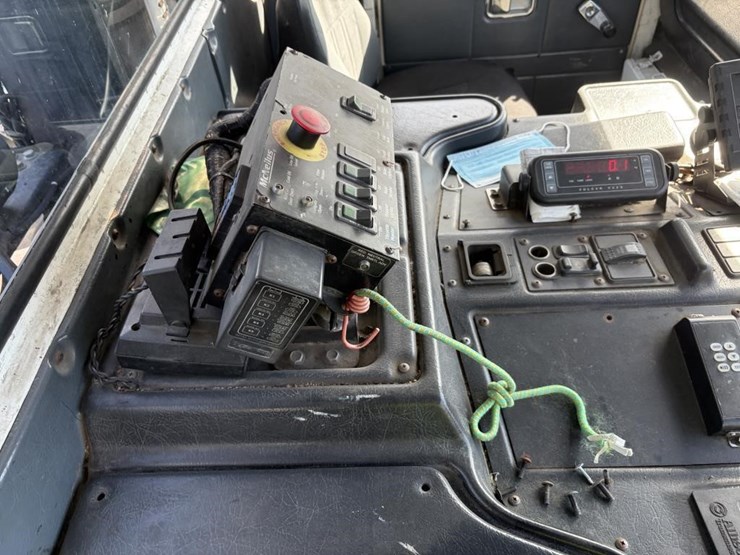 2010-autocar-xpeditor-image-18