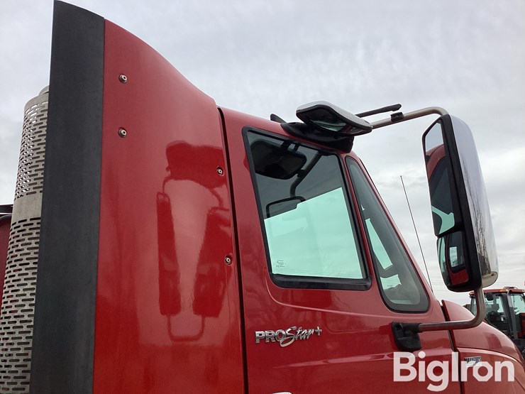 2012-international-prostar-image-16