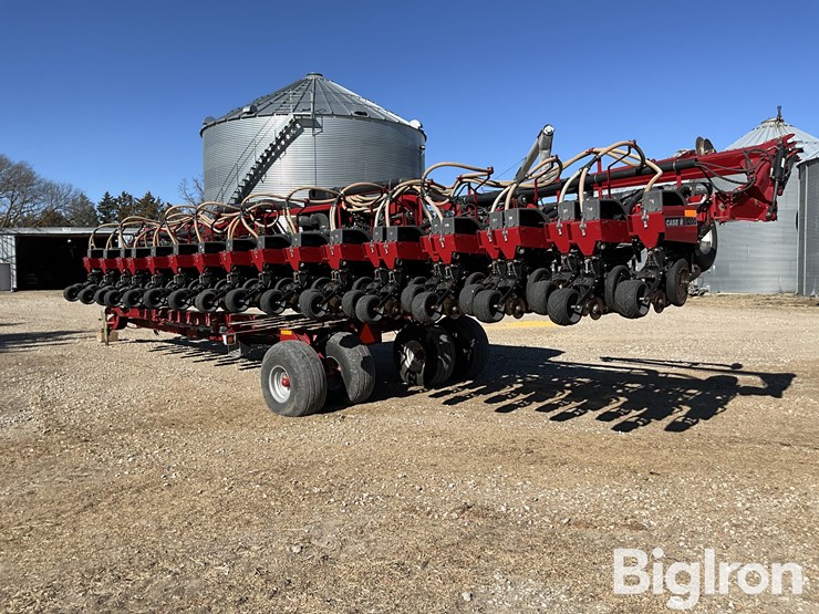 case-ih-1200-image-7