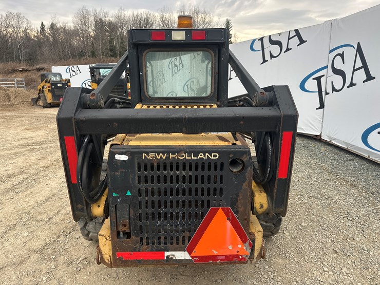 new-holland-lx885-image-4