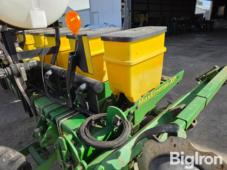 john-deere-1730-image-10