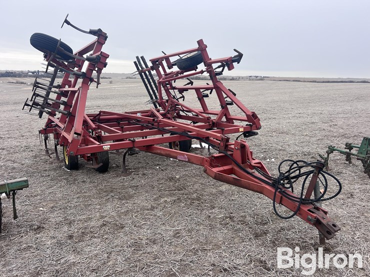 case-ih-4800-image-3