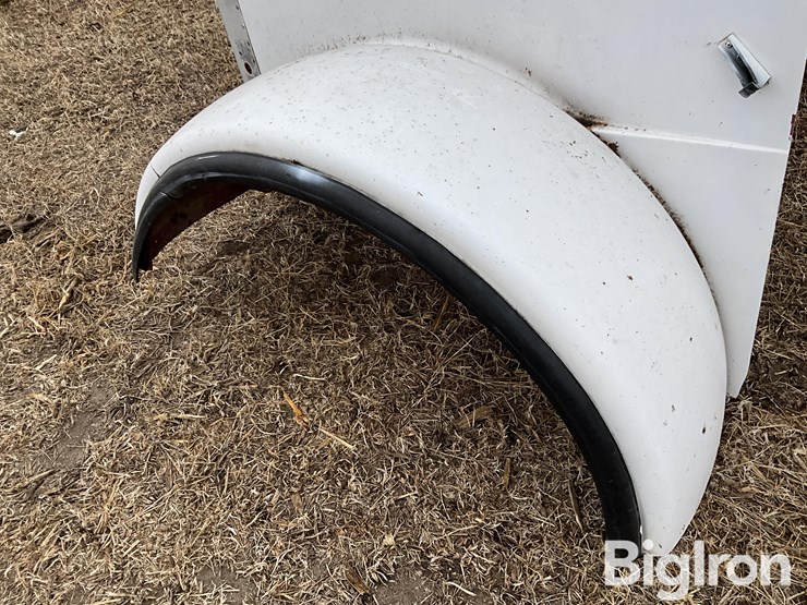 peterbilt-378-image-13