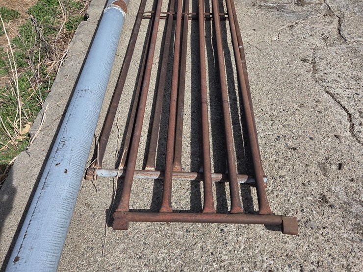 shop-built-livestock-gates-image-7