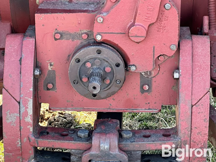 1975-allis-chalmers-7060-image-12