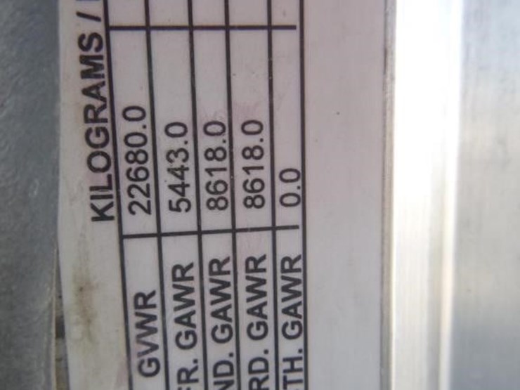 2014-peterbilt-388-image-34