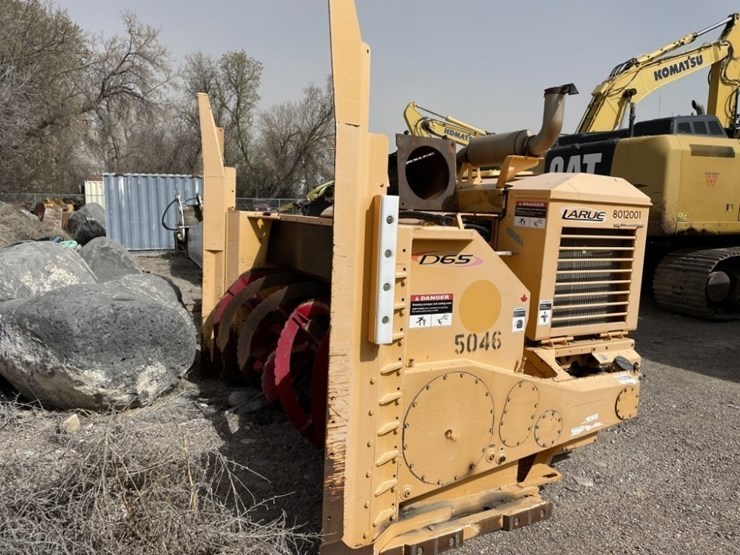 2017-larue-d65-two-way-ribbon-snowblower-image-6