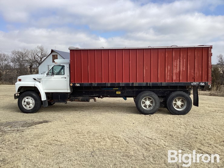 1990-ford-ft900-image-8