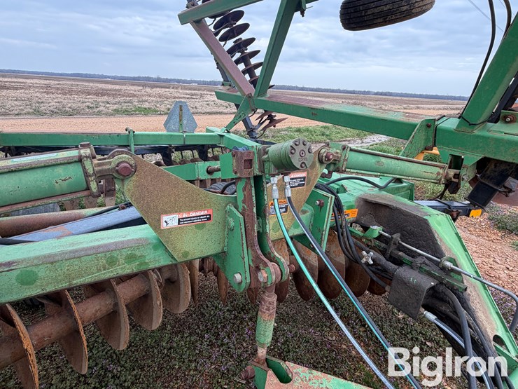 john-deere-630-image-18