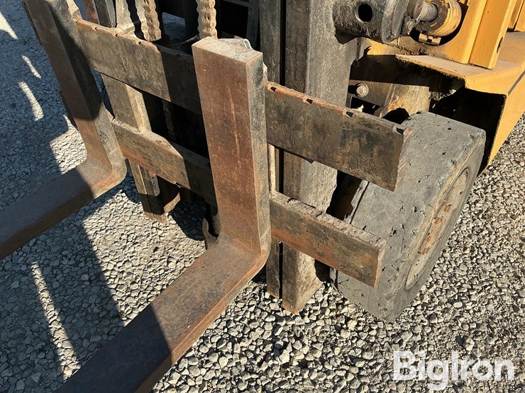 datsun-forklift-image-16