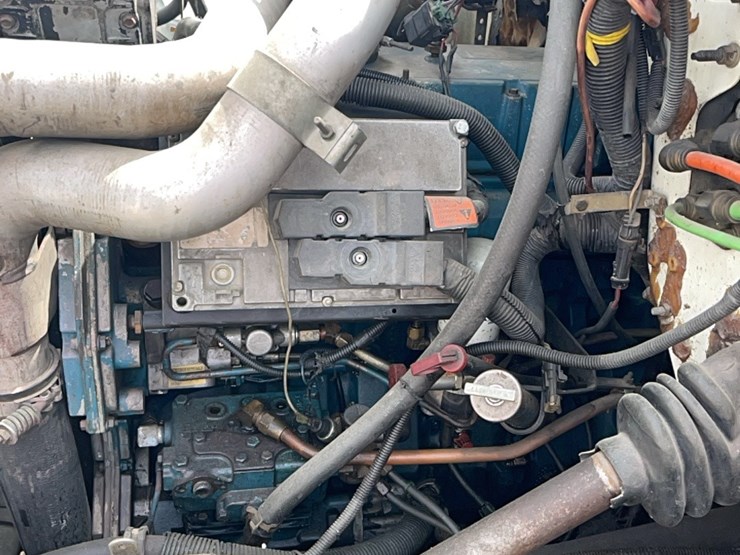 international-4700-image-18