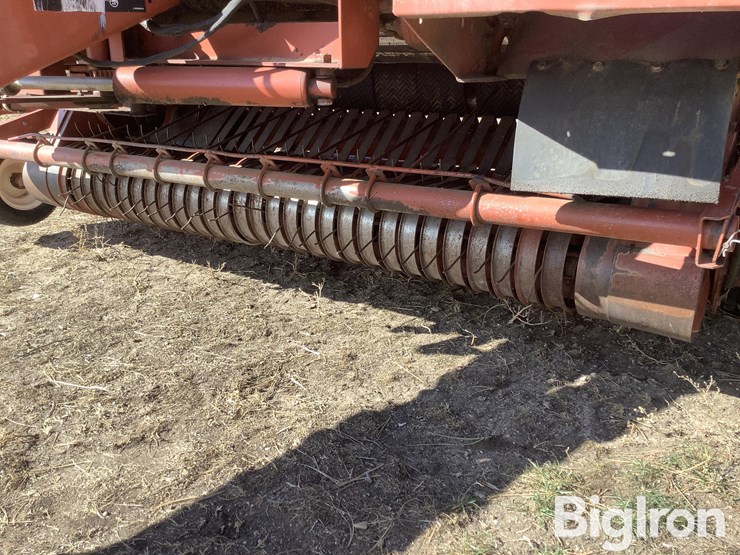 2000-hesston-856a-image-14