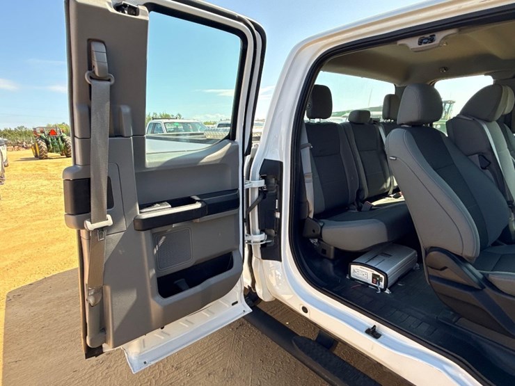 2018-ford-f150-xl-image-8