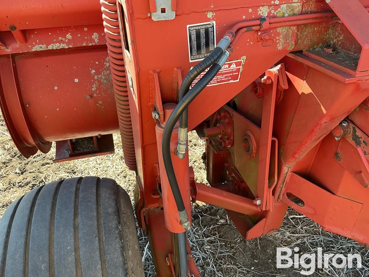 new-holland-116-image-10