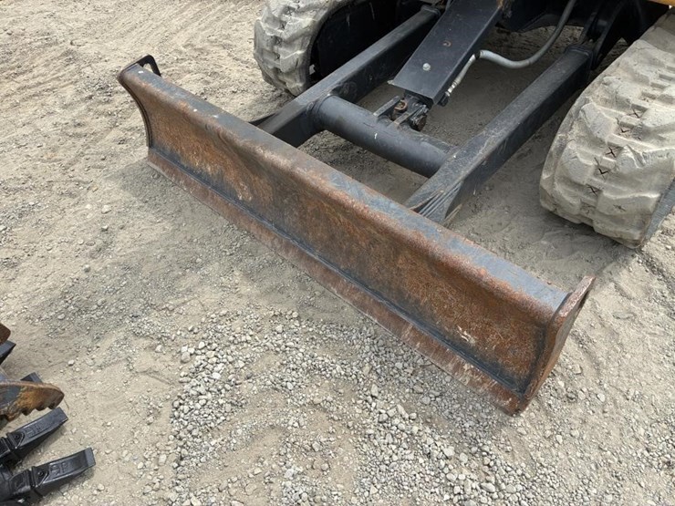 2023-deere-30g-image-13