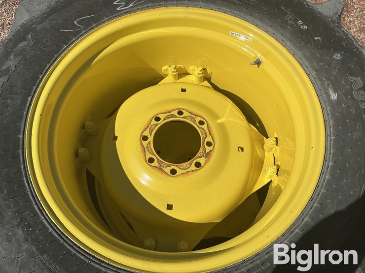 john-deere-28-image-12