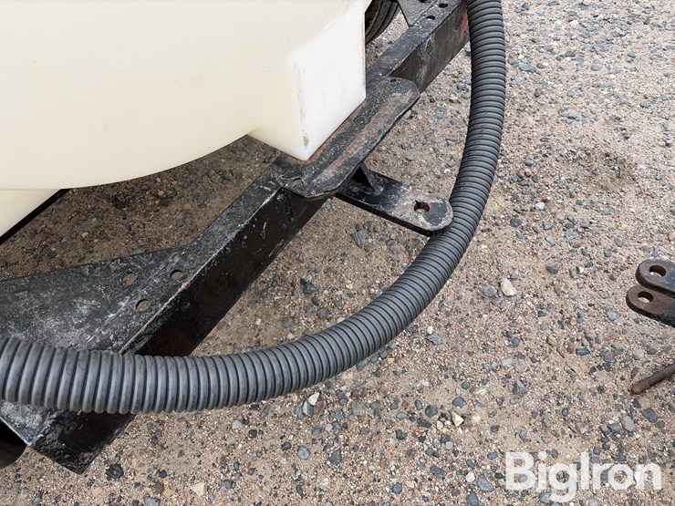 750-gallon-t/a-nurse-tank-trailer-image-11