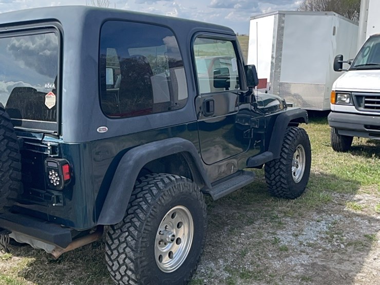 1997-jeep-wrangler-image-7