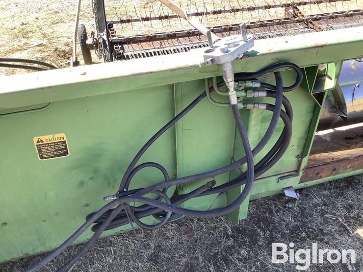 john-deere-216-image-10