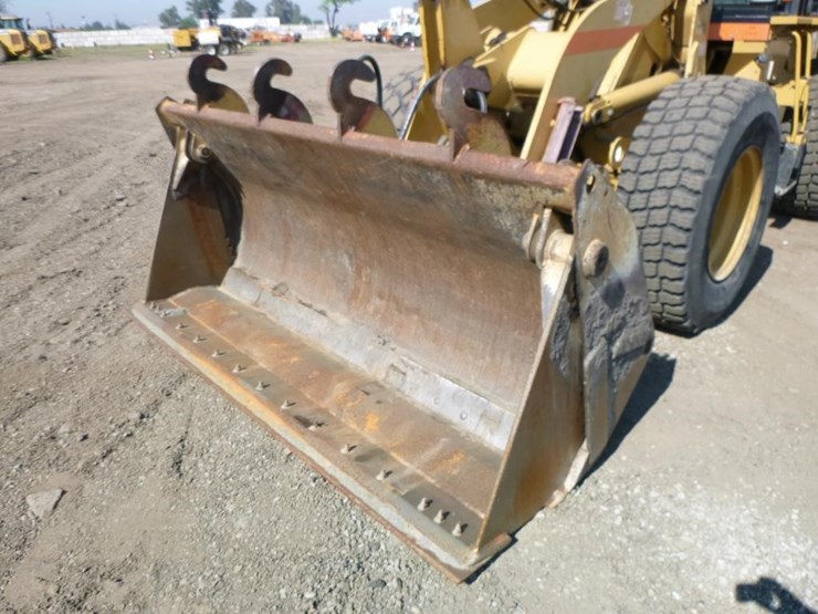 2004-caterpillar-924gz-image-17