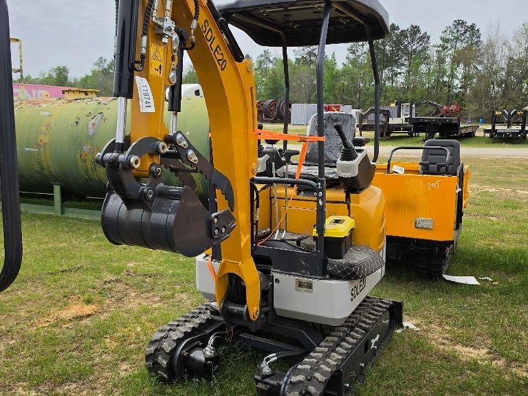 --absolute---new-sdlanch-excavator-image-1