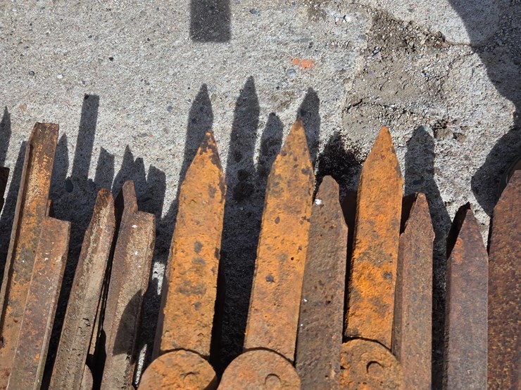 steel-t-posts-image-9