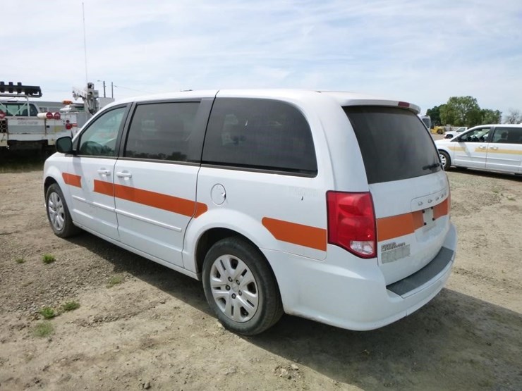 2014-dodge-grand-caravan-image-5