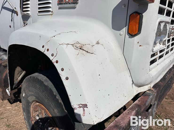 1977-gmc-9500-image-16