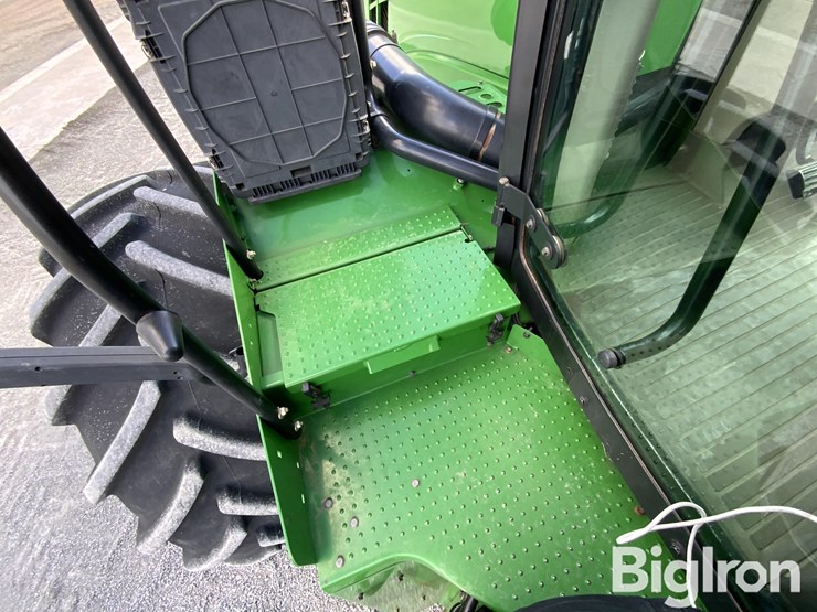 2017-john-deere-9520r-image-9