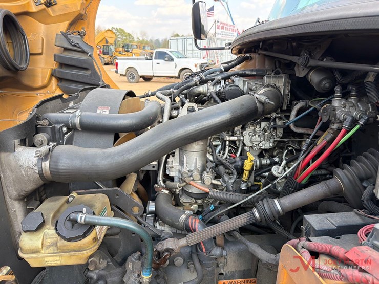 2008-thomas-saf-t-liner-c2-image-9