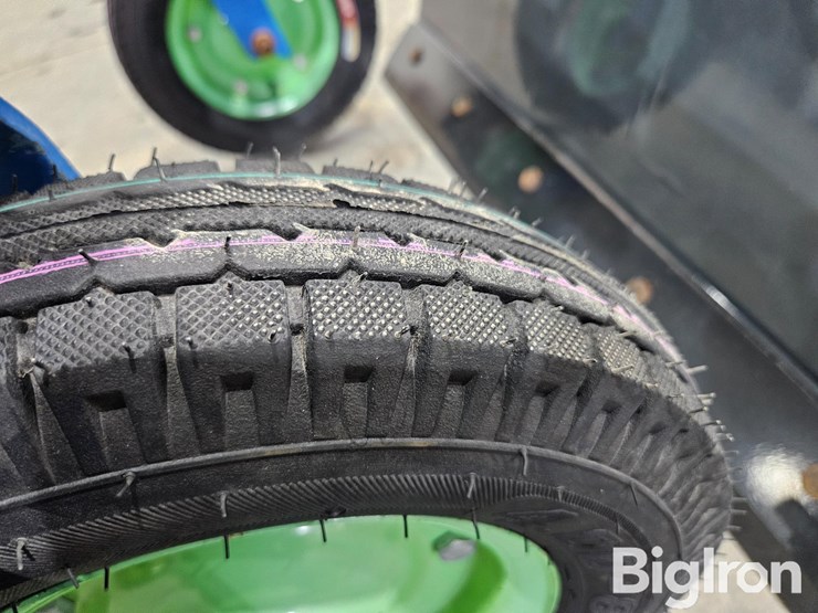 2025-massey-ferguson-730-image-18