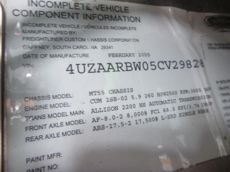 2005-freightliner-mt55-image-41