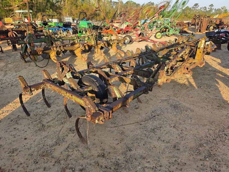 3210-john-deere-20-image-4