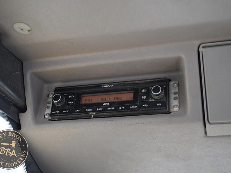 2019-volvo-ecr88d-image-59