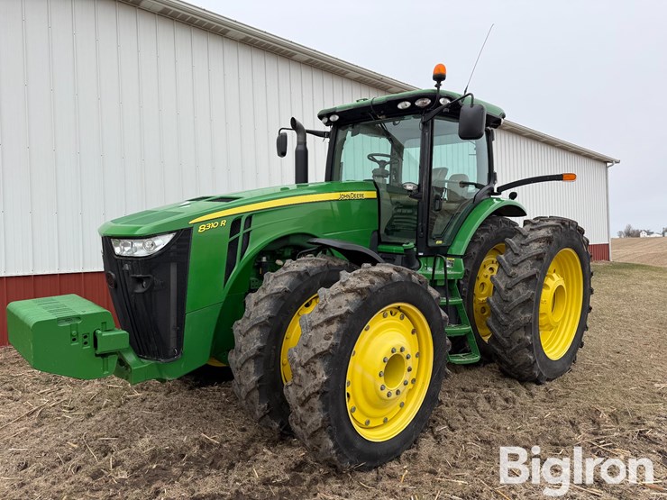 2011-john-deere-8310r-image-12
