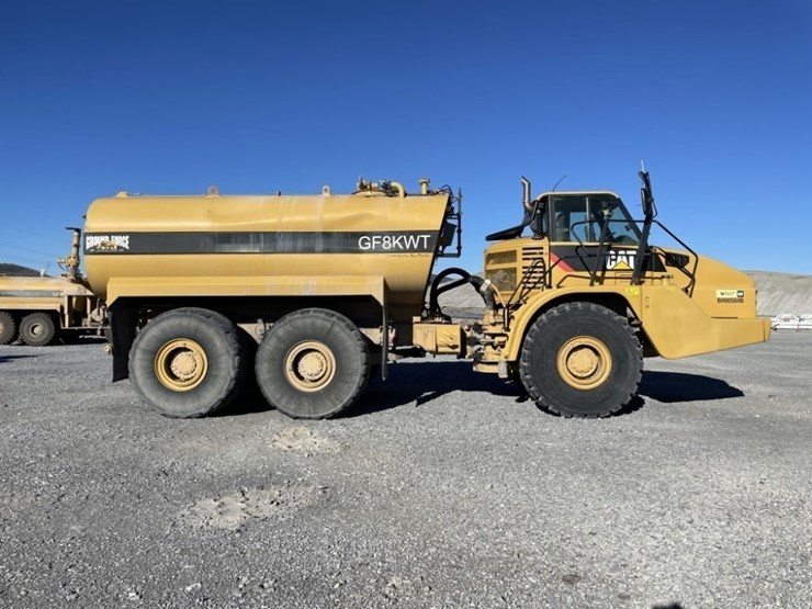 caterpillar-740-image-6