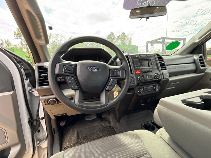2018-ford-f250-xl-image-9