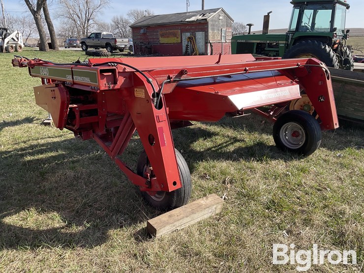case-ih-8340-image-7