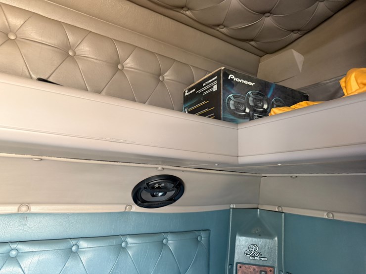 2002-international-9200i-image-78