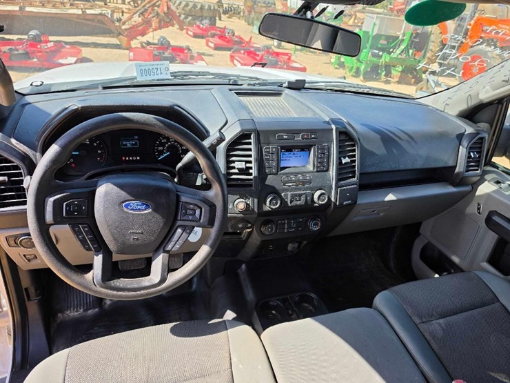 2019-ford-f150-xl-image-10