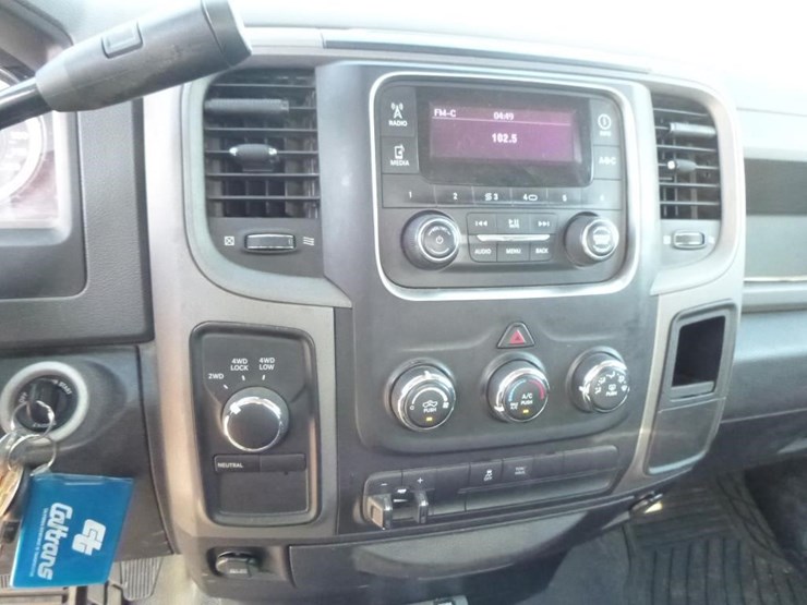 2014-dodge-1500-image-14