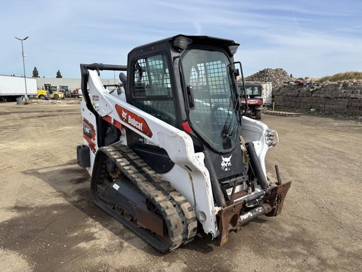 2021-bobcat-t66-image-2