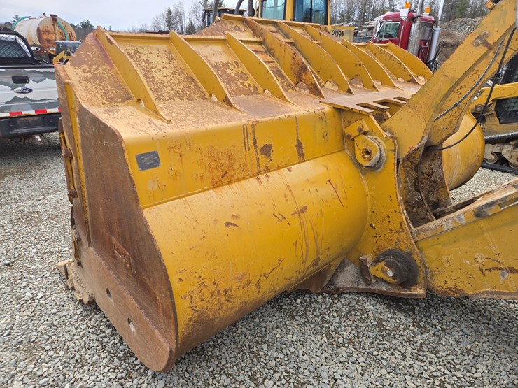 2001-caterpillar-988g-image-13