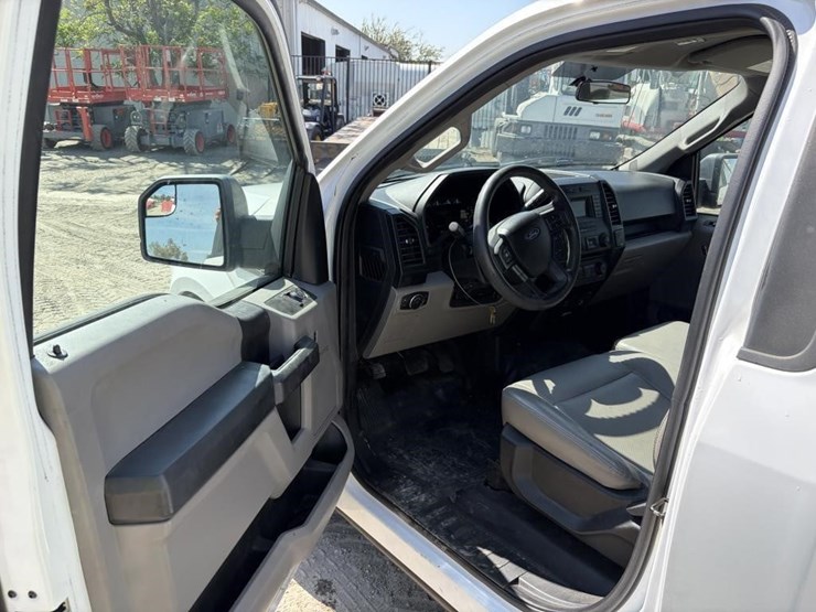 2016-ford-f150-image-11