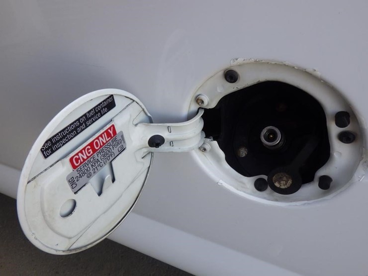 2012-chevrolet-express-2500-image-12