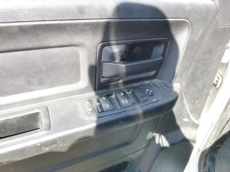 2014-dodge-ram-1500-image-15