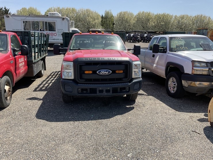 2011-ford-f350-image-2