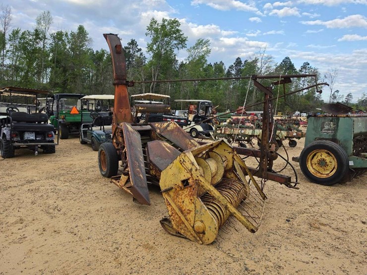 new-holland-717-image-4